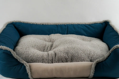 Cozy Comfort Year-Round – Soft Touch 26 All-Season Pet Bed!